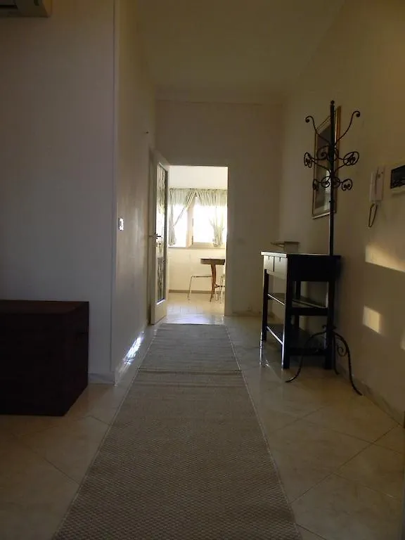 Villa Serena Viareggio 0*,