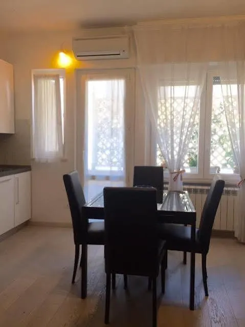 Villa Serena Viareggio Apartment